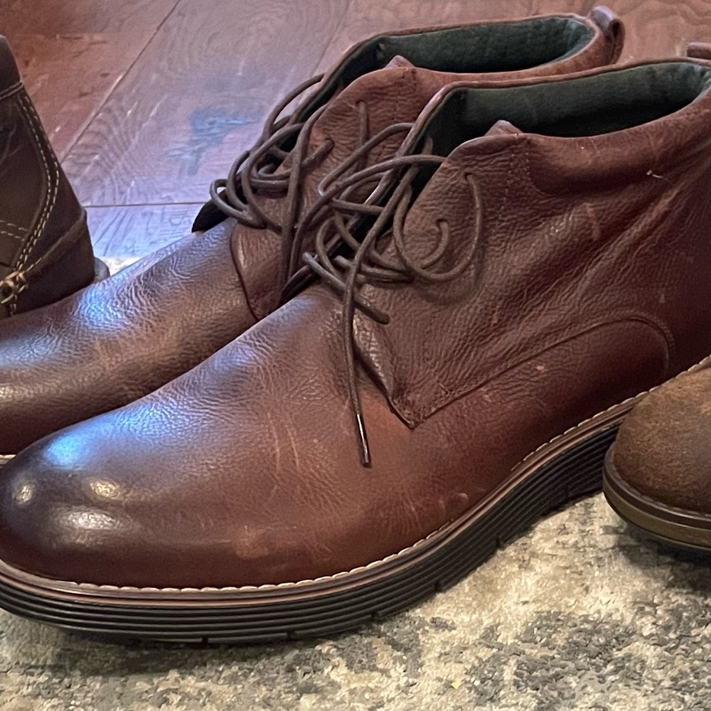 Mens Clark’s size 12. Only worn 1 time. See pics